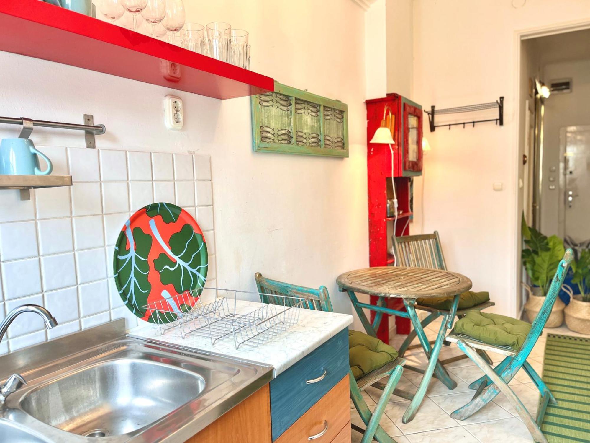 Cosy Art Flat At Downtown *
